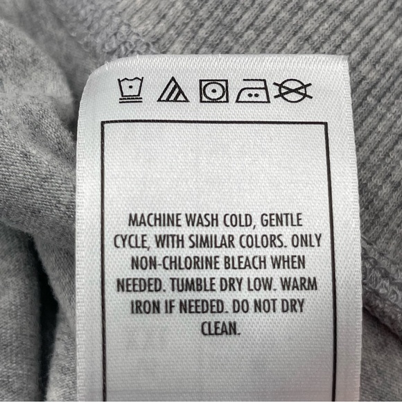 Disney “Park Life” Women’s XXL Long Sleeve Top Cropped Jersey Tee Lightweight - Picture 13 of 16